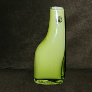 NWT Ikea OKKSO Hand Made Lime Green 8" Cased Glass Vase Retro Style